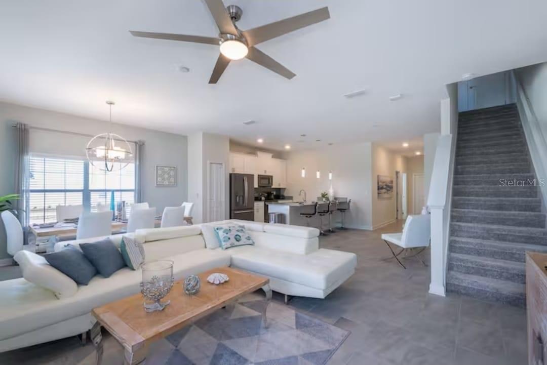 STOREY LAKE PH 3 - Residential