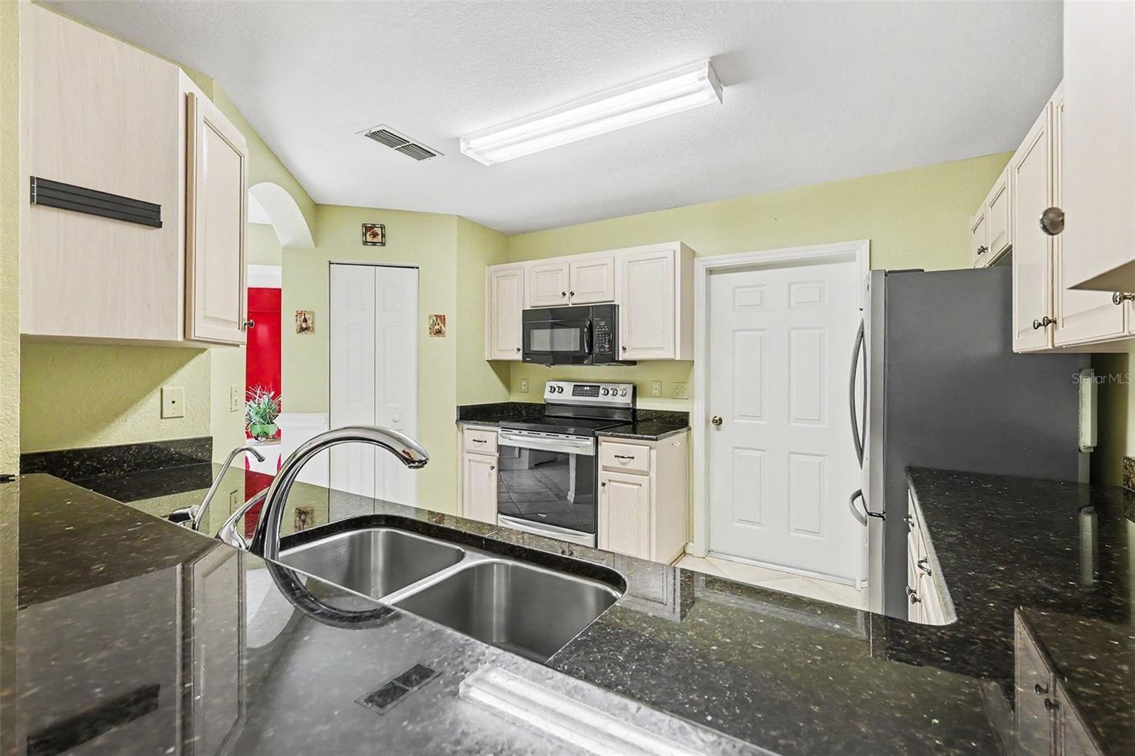 SPRUCE CREEK PRESERVE - Residential