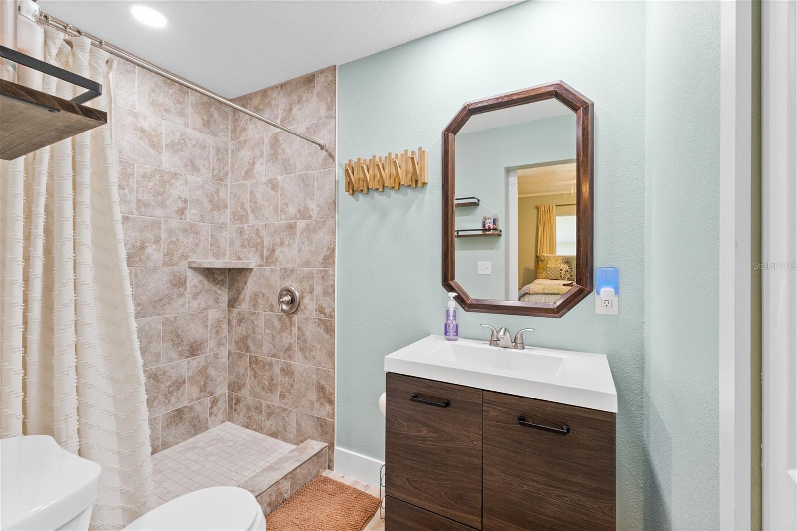 HAMPTON HOMES UNIT 04 - Residential