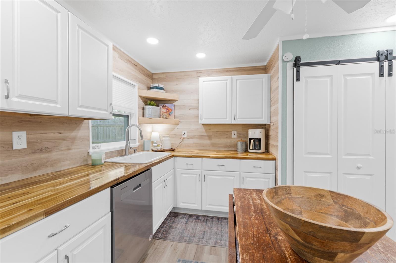 HAMPTON HOMES UNIT 04 - Residential