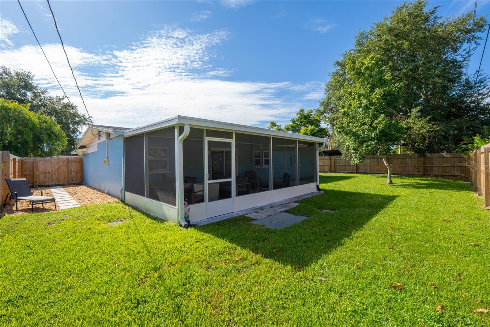 HAMPTON HOMES UNIT 04 - Residential