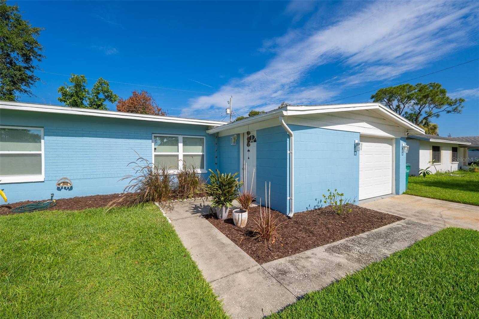 HAMPTON HOMES UNIT 04 - Residential