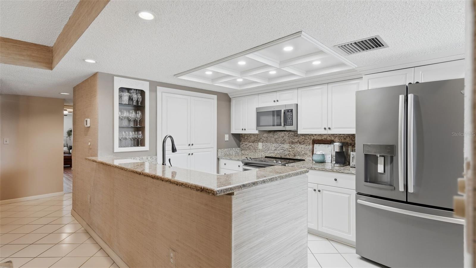 PORT TIERRA CONDO - Residential