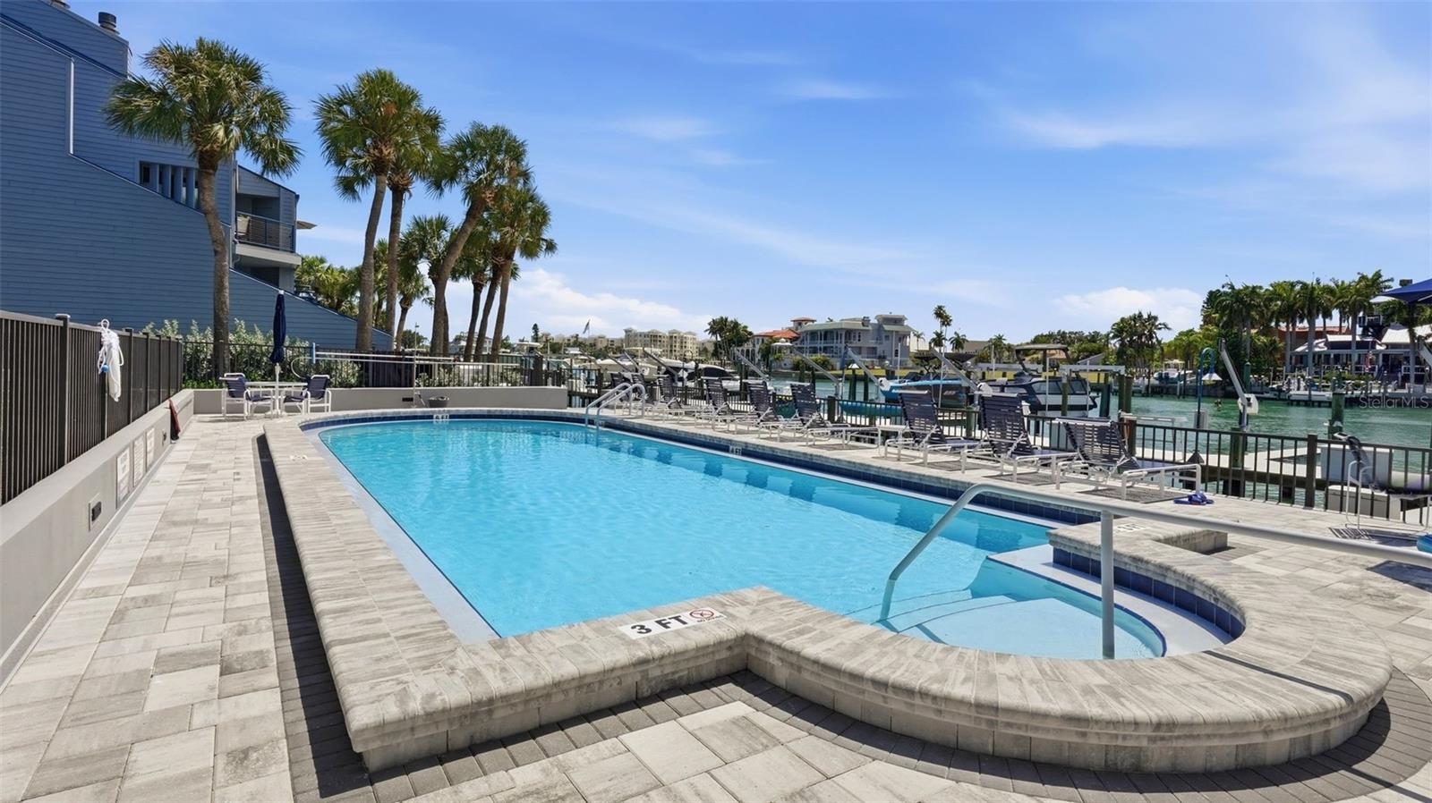 PORT TIERRA CONDO - Residential