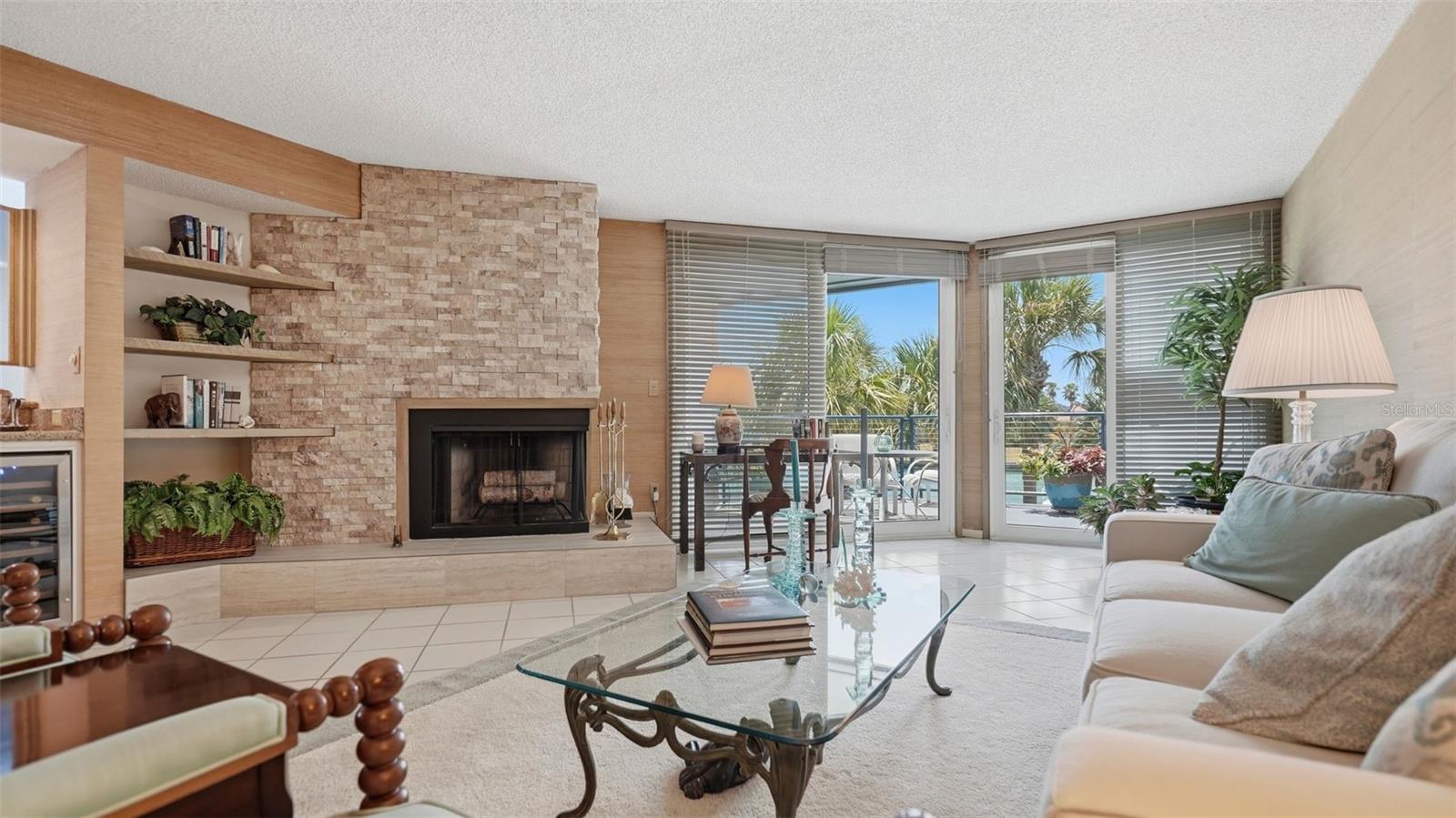 PORT TIERRA CONDO - Residential