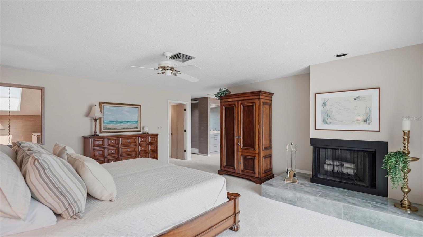 PORT TIERRA CONDO - Residential