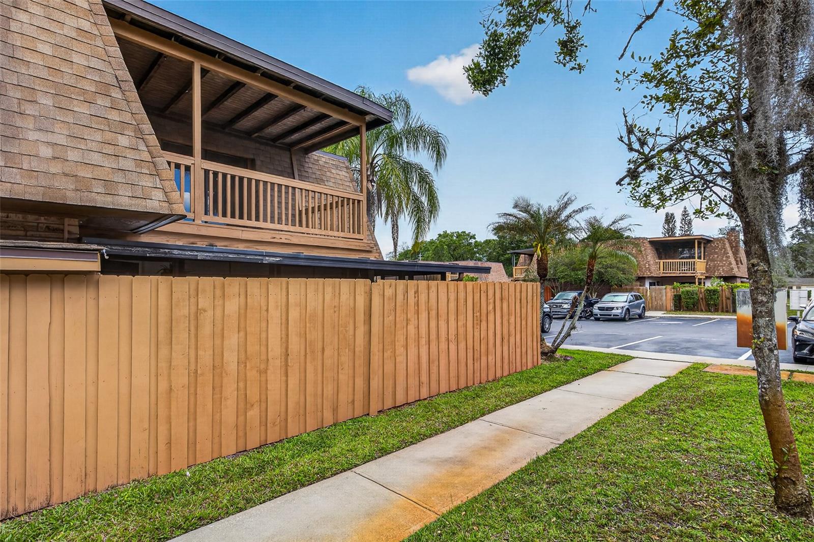 TENNIS VILLAGE SEC 04 - Residential