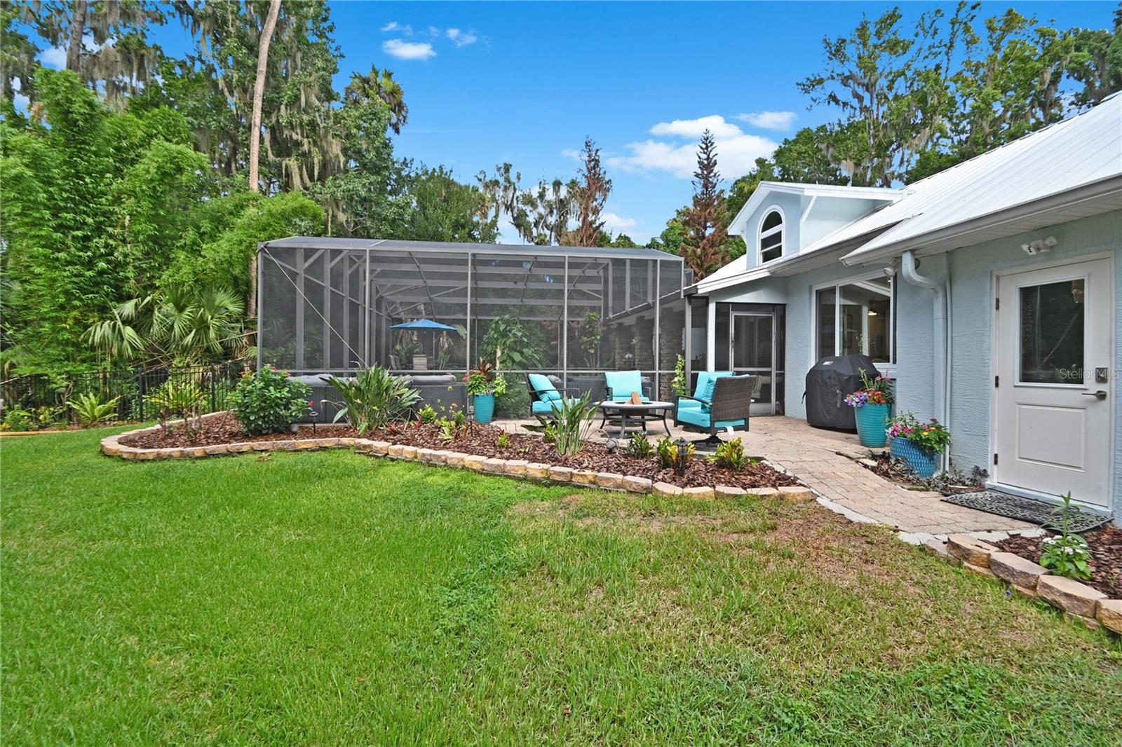 LAKE WATERFORD ESTATES UNIT 02 - Residential