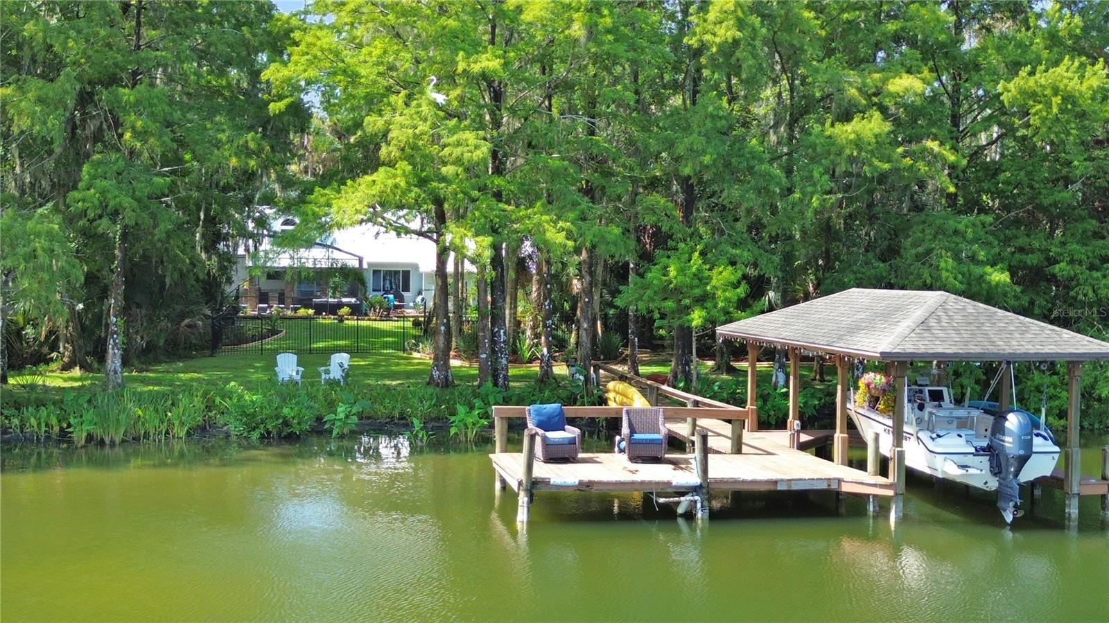 LAKE WATERFORD ESTATES UNIT 02 - Residential