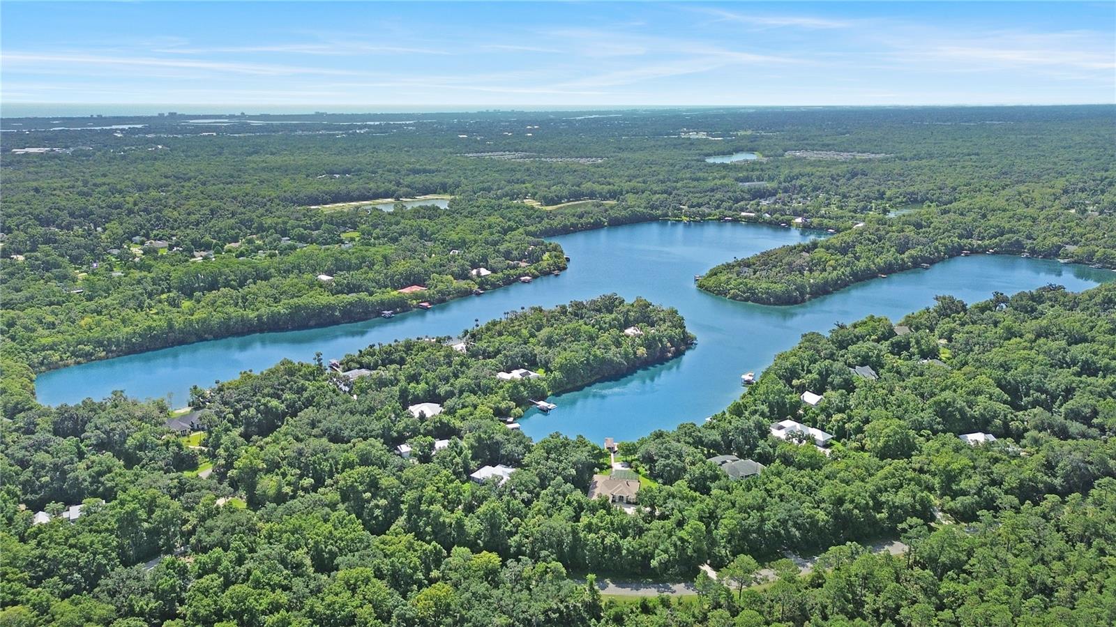LAKE WATERFORD ESTATES UNIT 02 - Residential