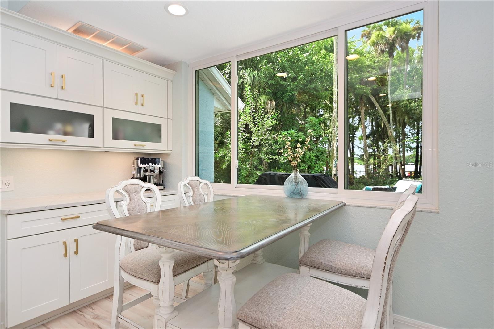 LAKE WATERFORD ESTATES UNIT 02 - Residential