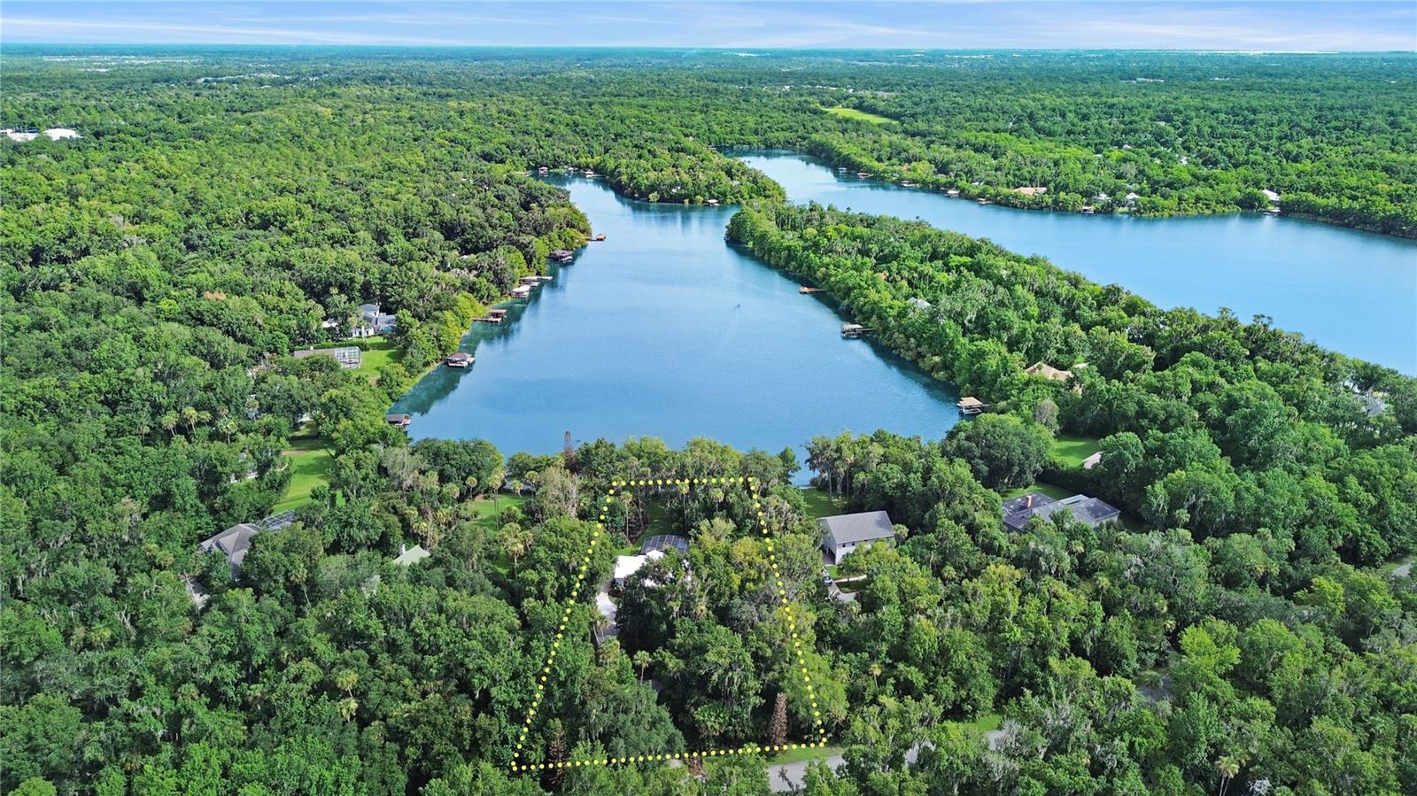 LAKE WATERFORD ESTATES UNIT 02 - Residential