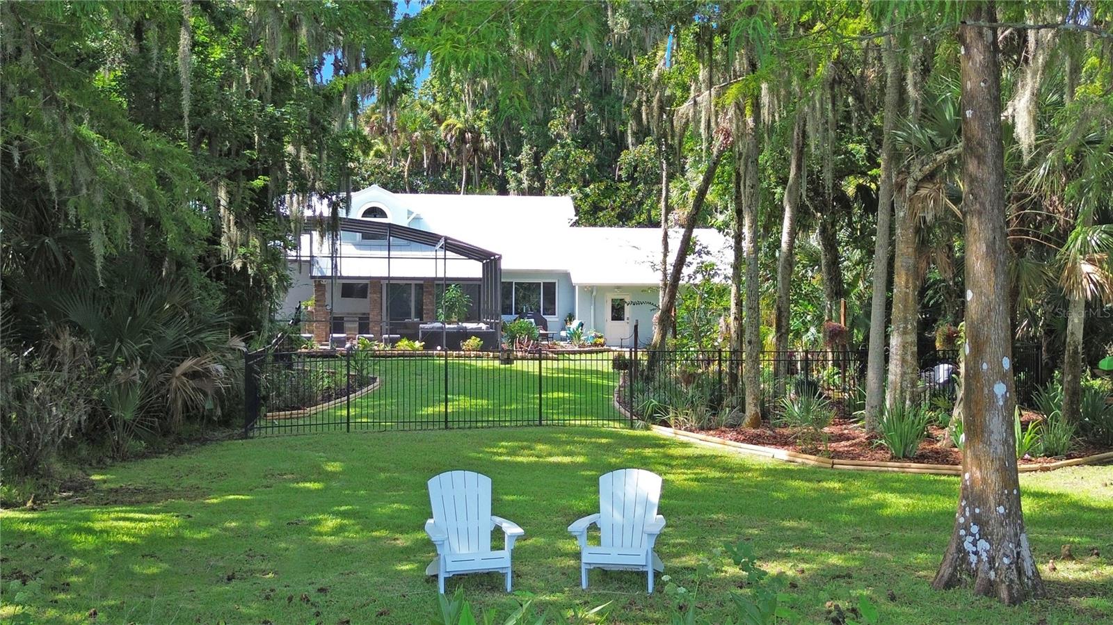 LAKE WATERFORD ESTATES UNIT 02 - Residential