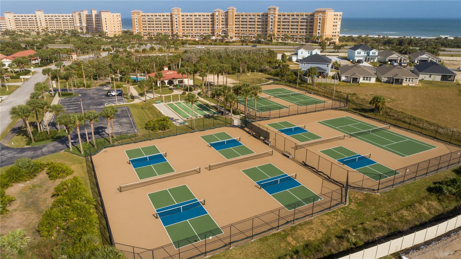 SURF CLUB I - Residential