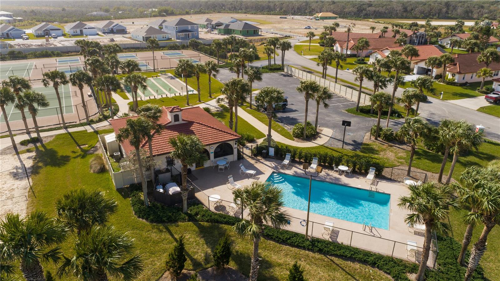SURF CLUB I - Residential