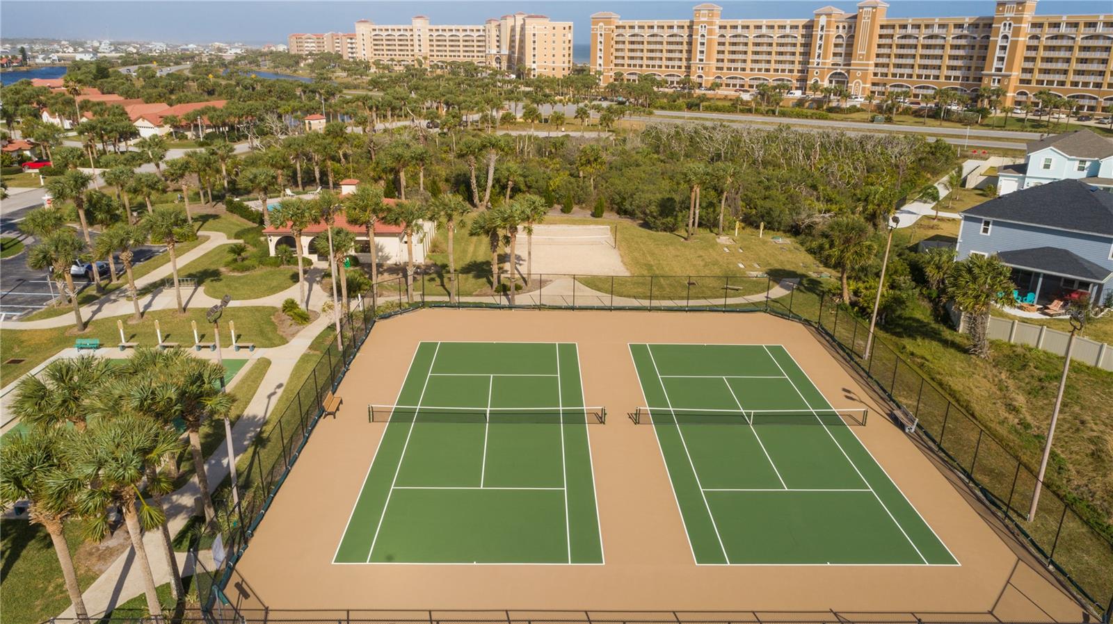SURF CLUB I - Residential
