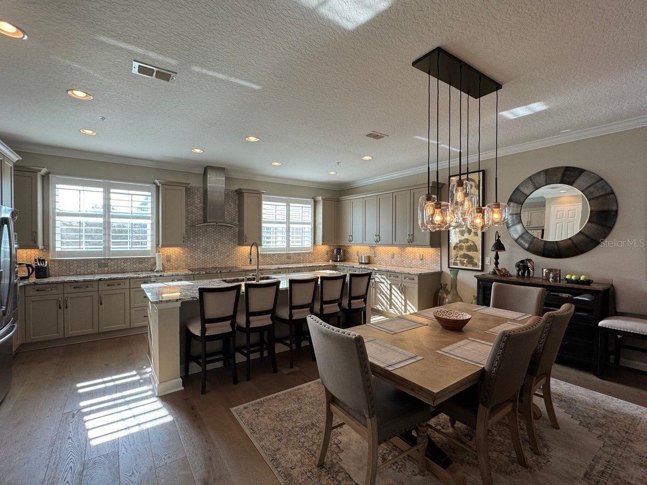 GRANDE OAKS AT HEATHROW - Residential
