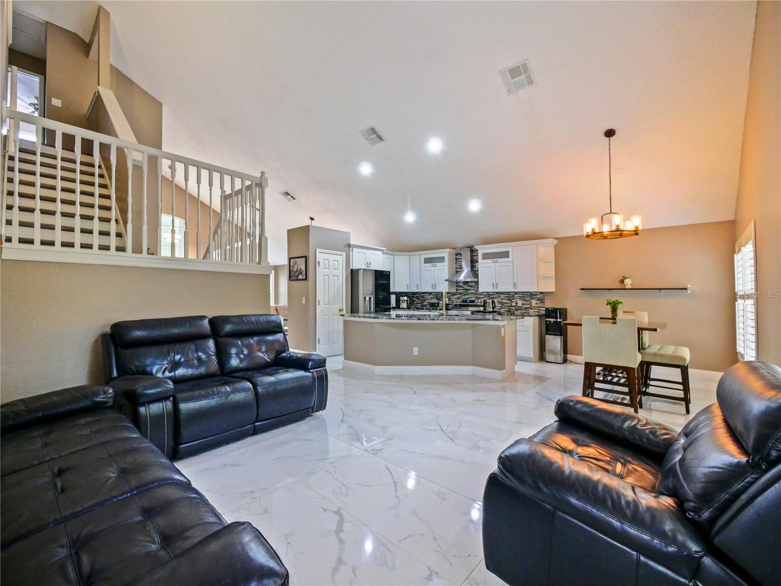 RYBOLT RESERVE PH 01 49 95 - Residential