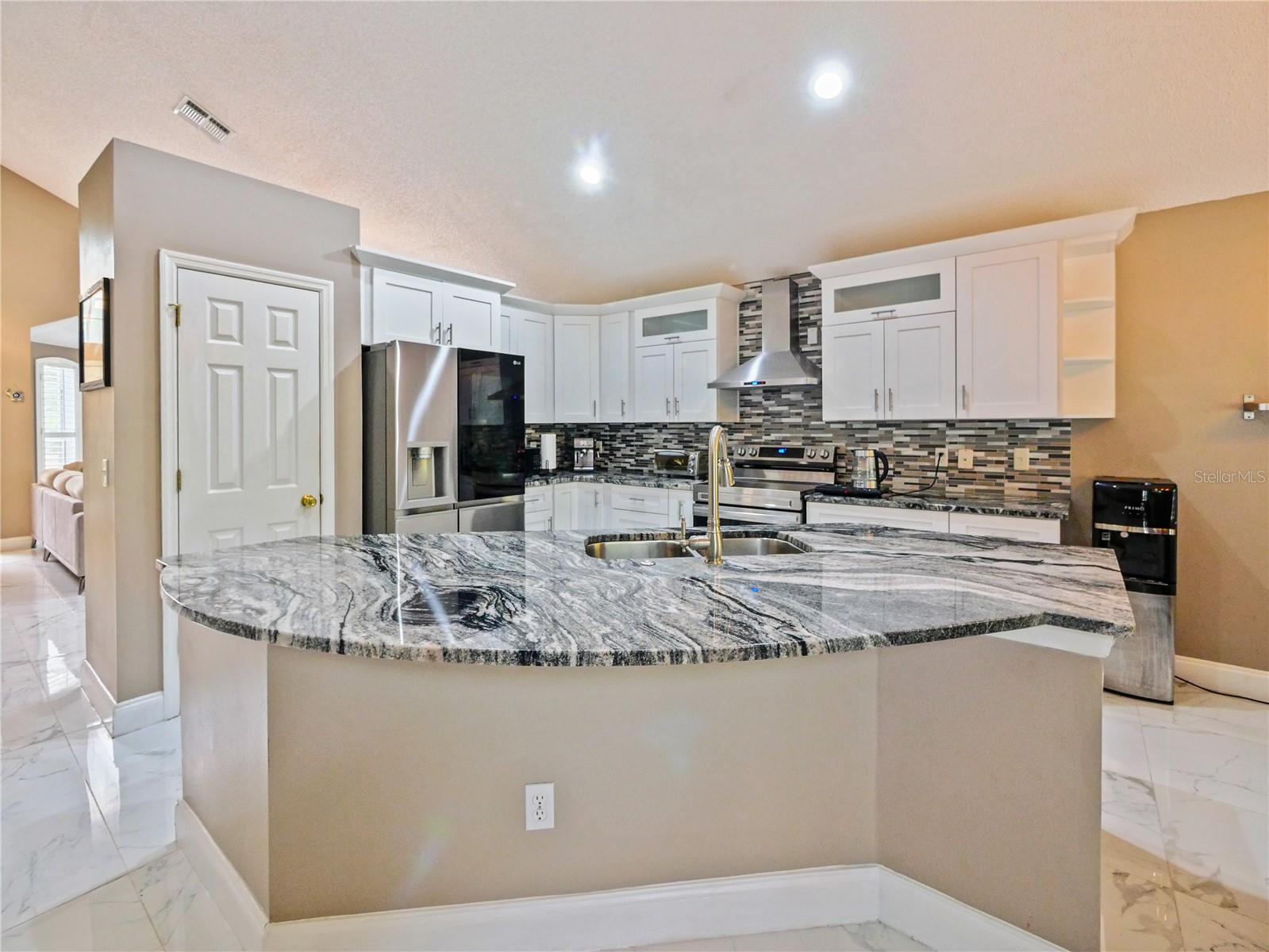 RYBOLT RESERVE PH 01 49 95 - Residential