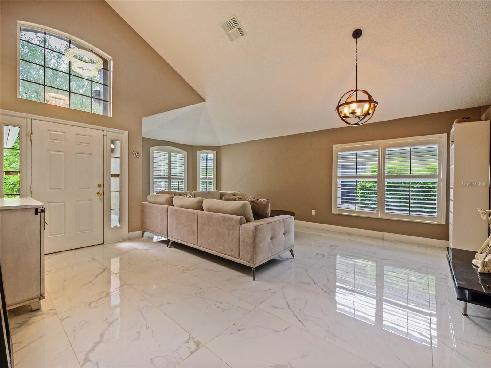 RYBOLT RESERVE PH 01 49 95 - Residential