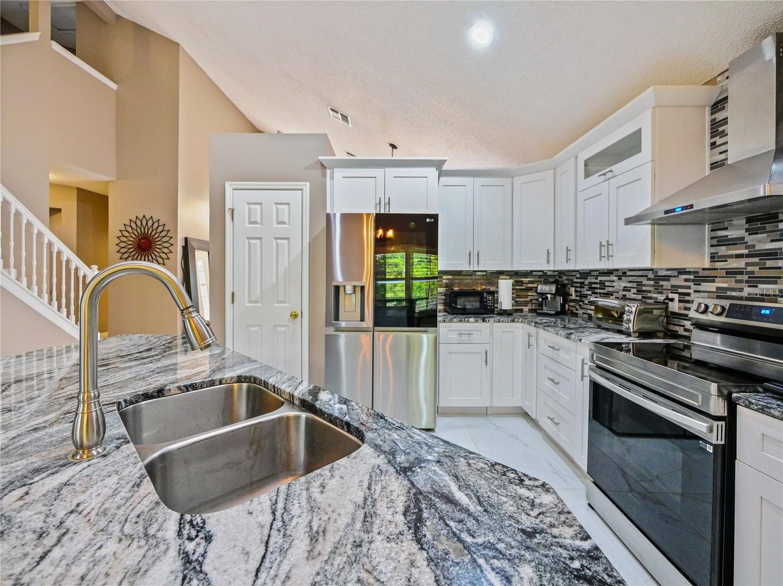 RYBOLT RESERVE PH 01 49 95 - Residential