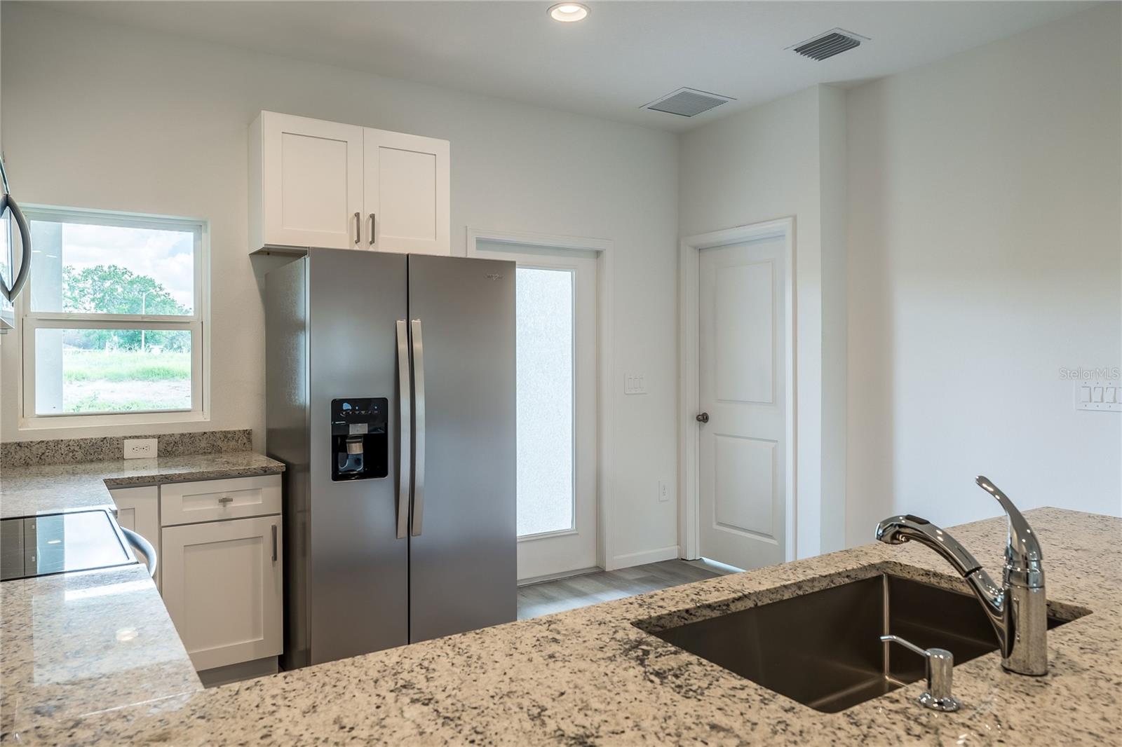 VISTA LAGO PH 3 - Residential Lease