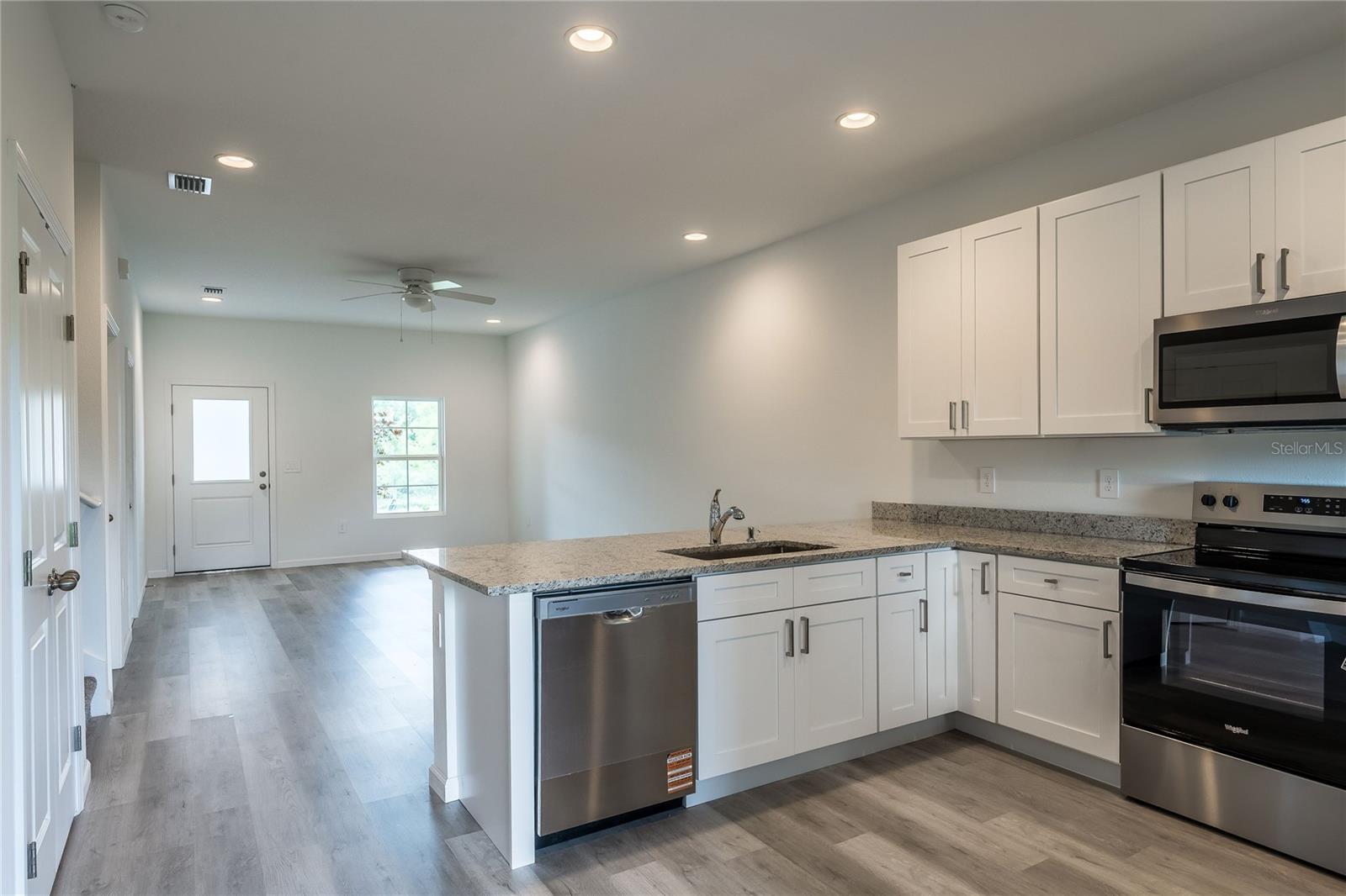 VISTA LAGO PH 3 - Residential Lease