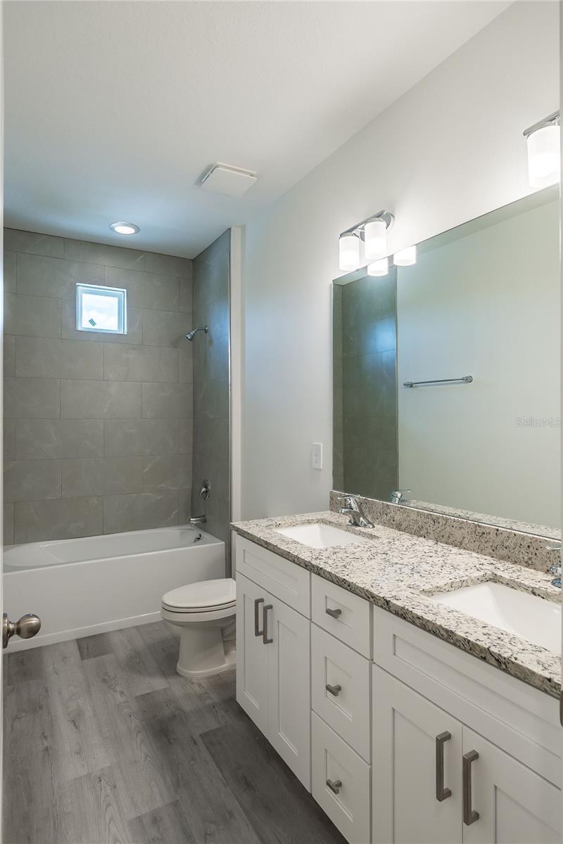 VISTA LAGO PH 3 - Residential Lease