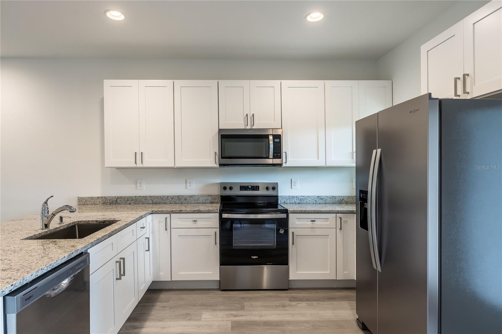 VISTA LAGO PH 3 - Residential Lease