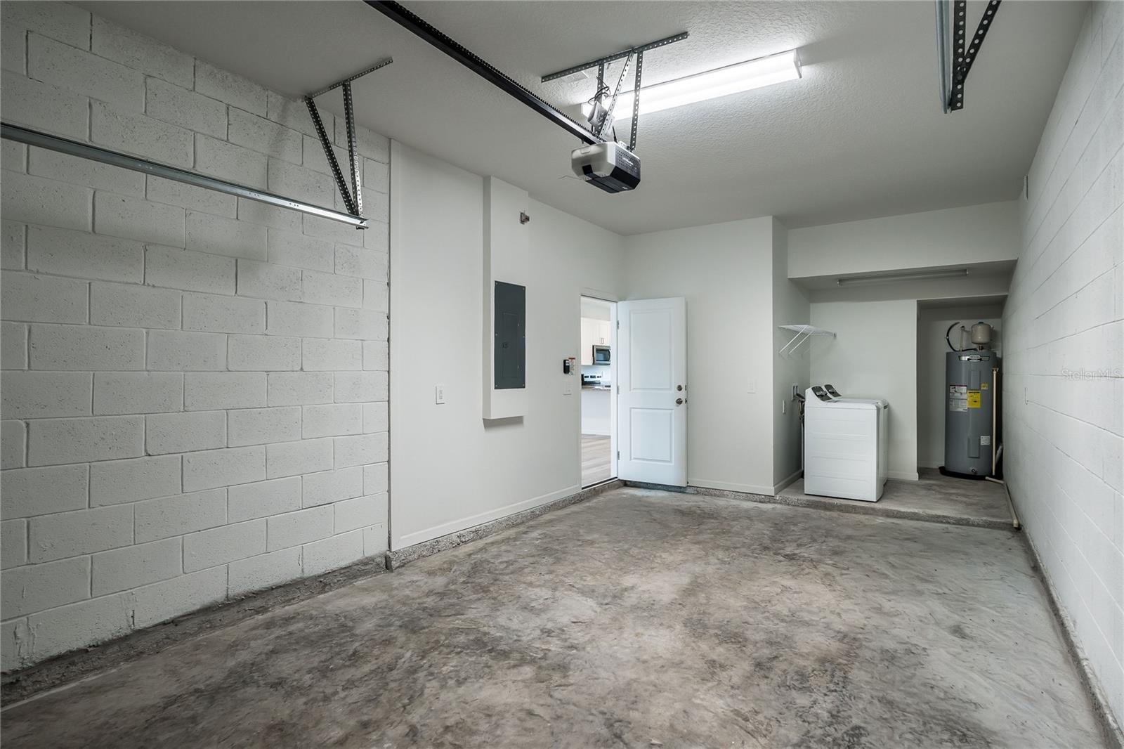 VISTA LAGO PH 3 - Residential Lease