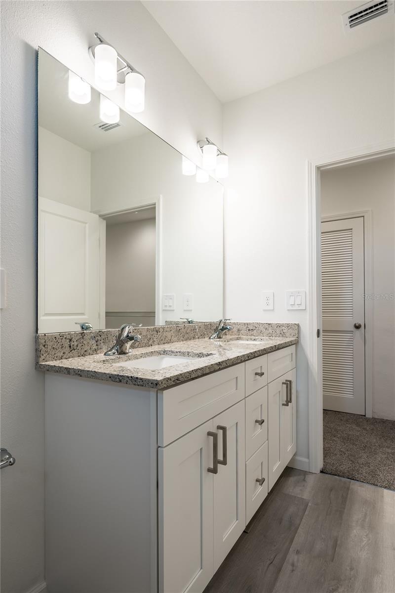 VISTA LAGO PH 3 - Residential Lease