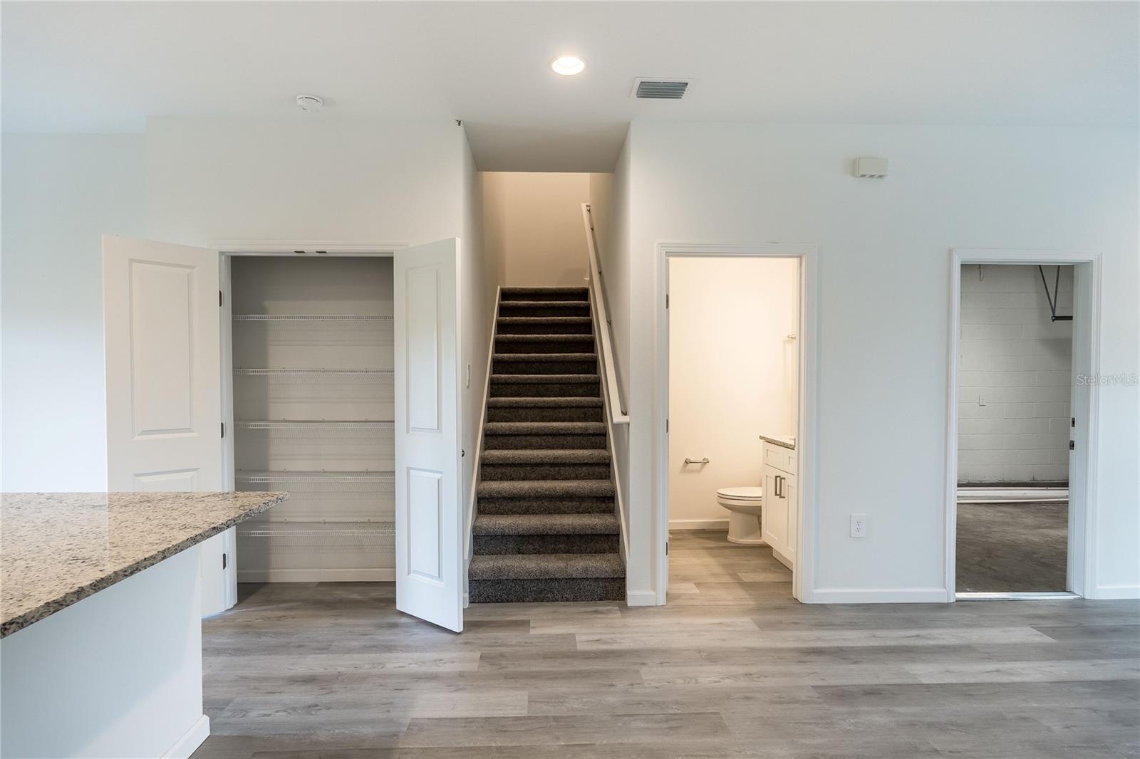 VISTA LAGO PH 3 - Residential Lease