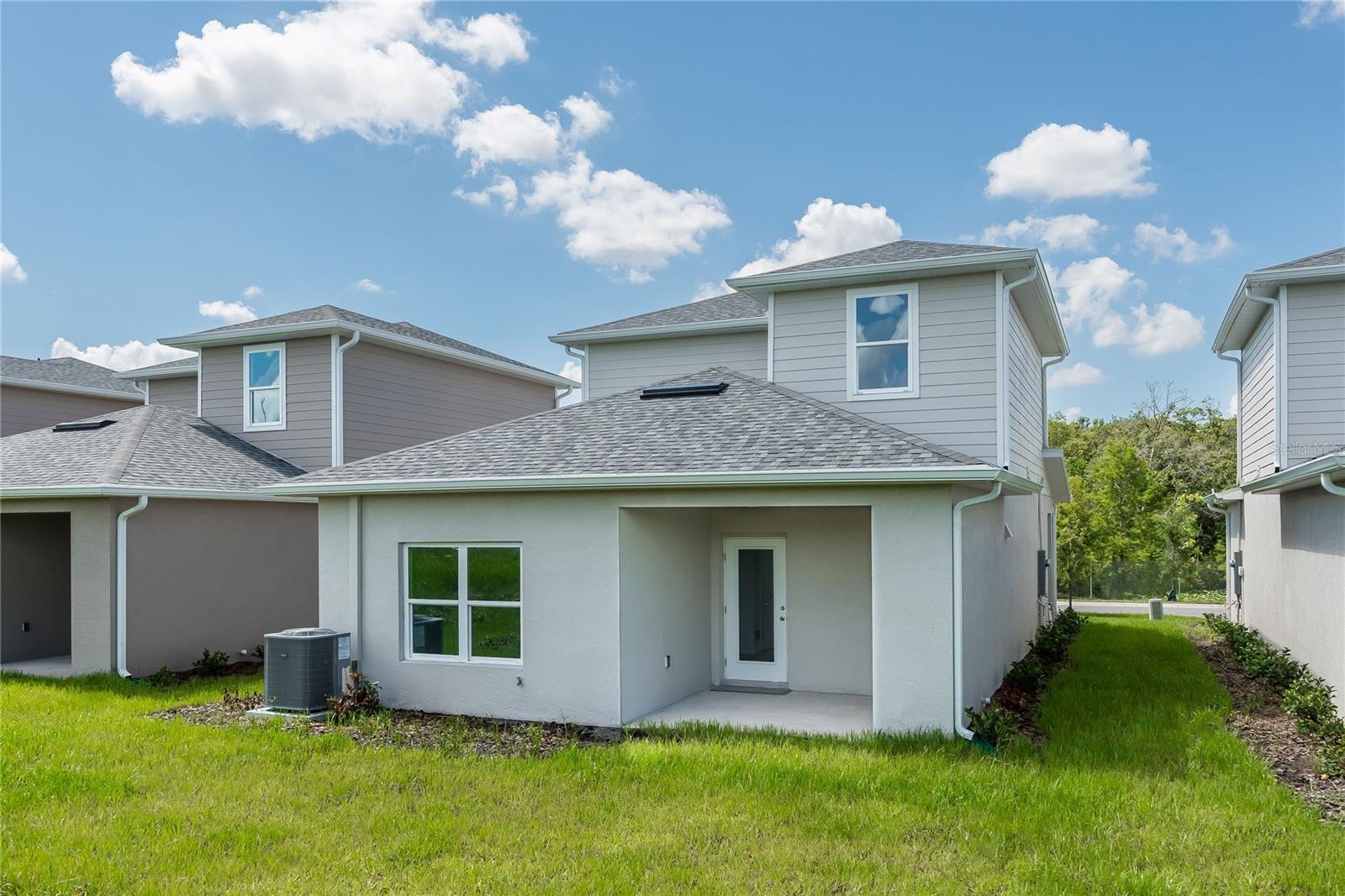 VISTA LAGO PH 3 - Residential Lease