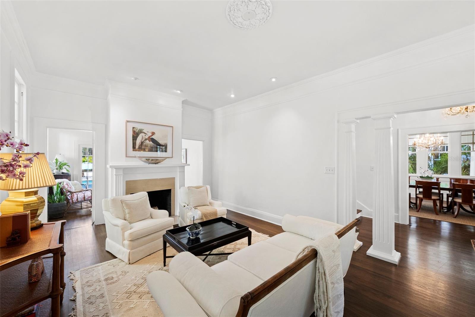 WEST NEW SUBURB BEAUTIFUL - Residential