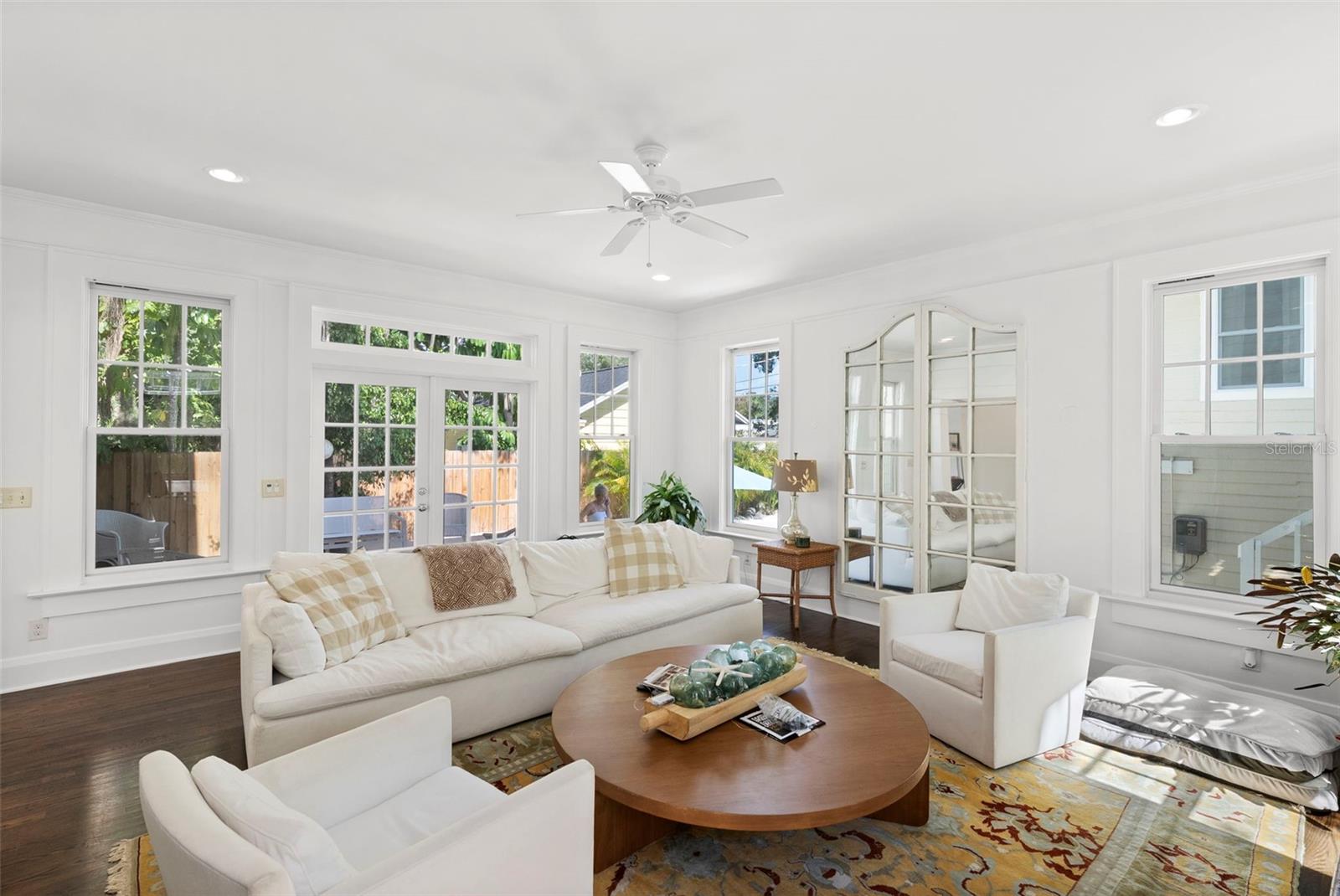 WEST NEW SUBURB BEAUTIFUL - Residential