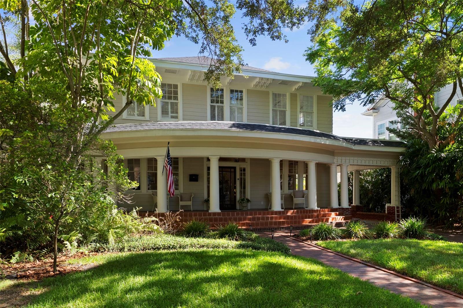 WEST NEW SUBURB BEAUTIFUL - Residential