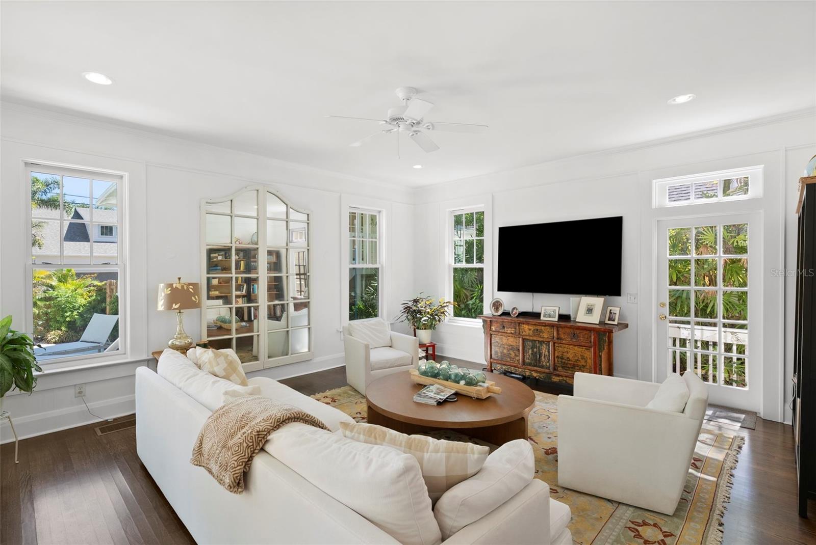 WEST NEW SUBURB BEAUTIFUL - Residential