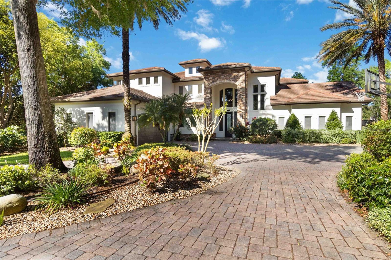 WINDERMERE DOWNS - Residential