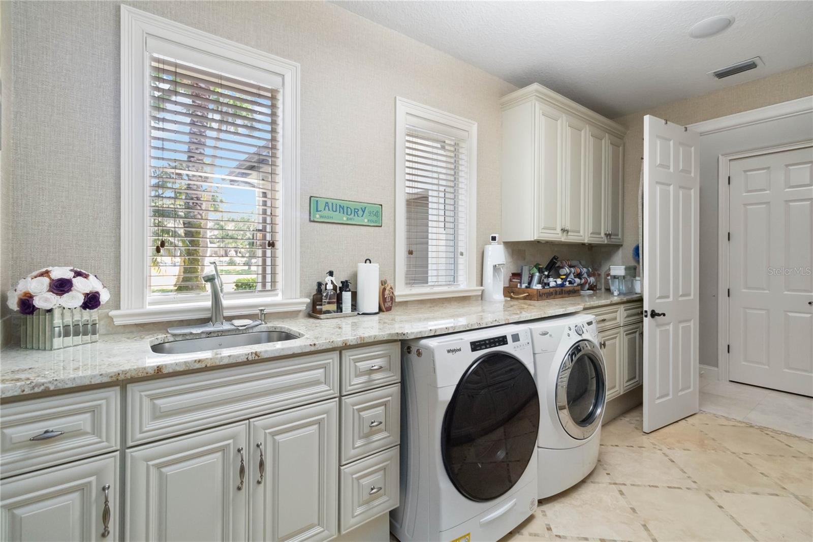 WINDERMERE DOWNS - Residential