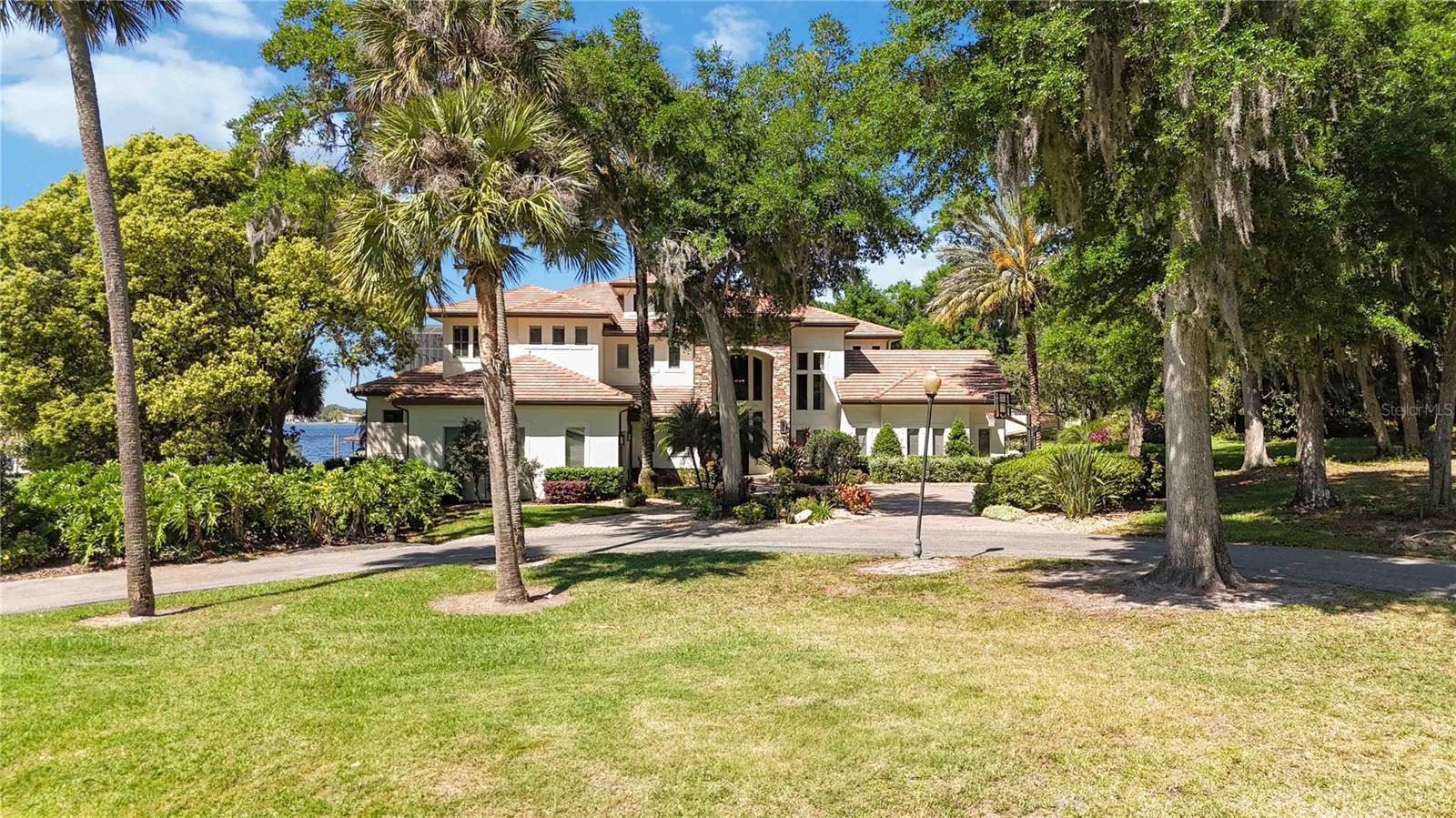 WINDERMERE DOWNS - Residential