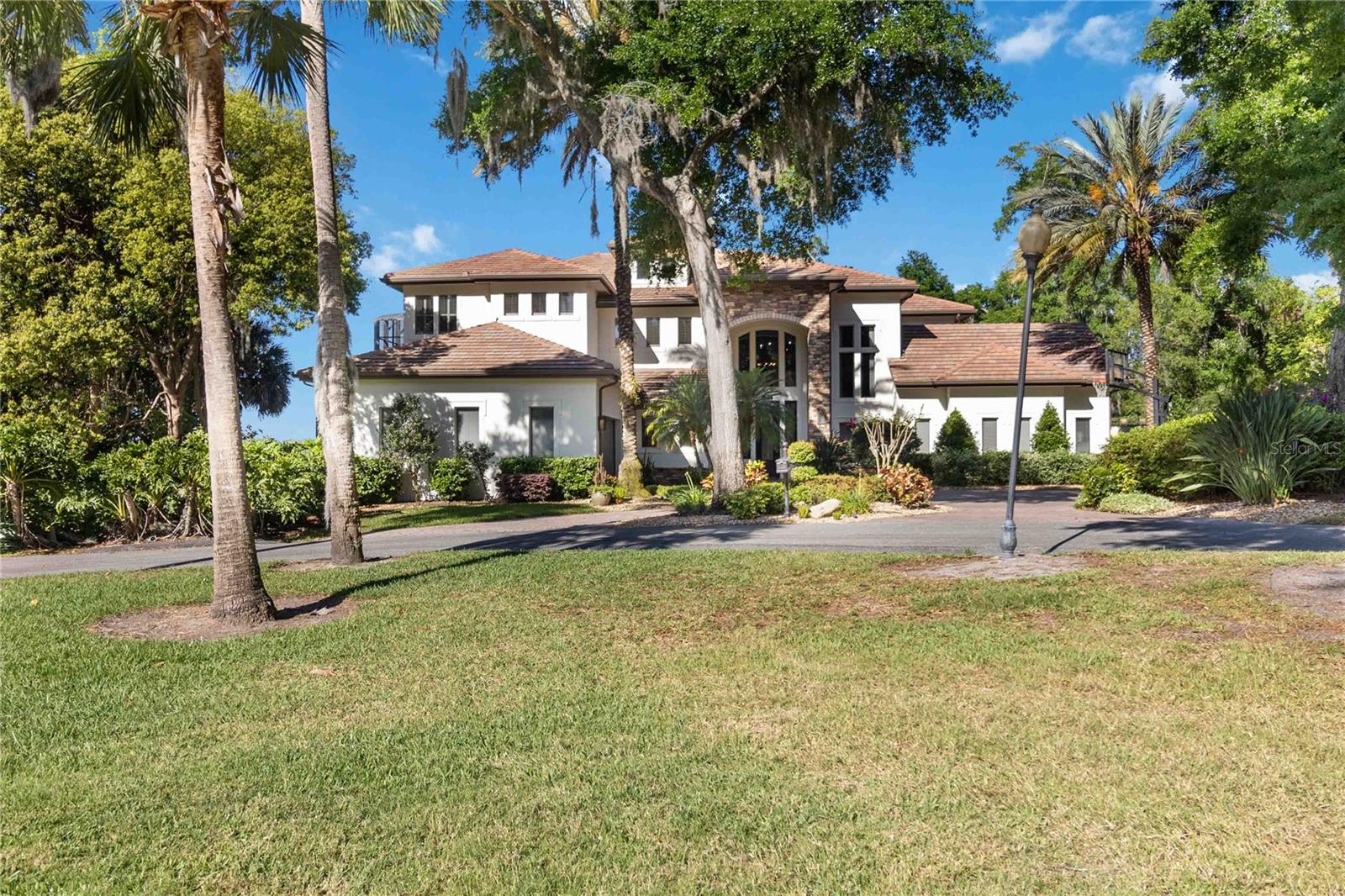 WINDERMERE DOWNS - Residential