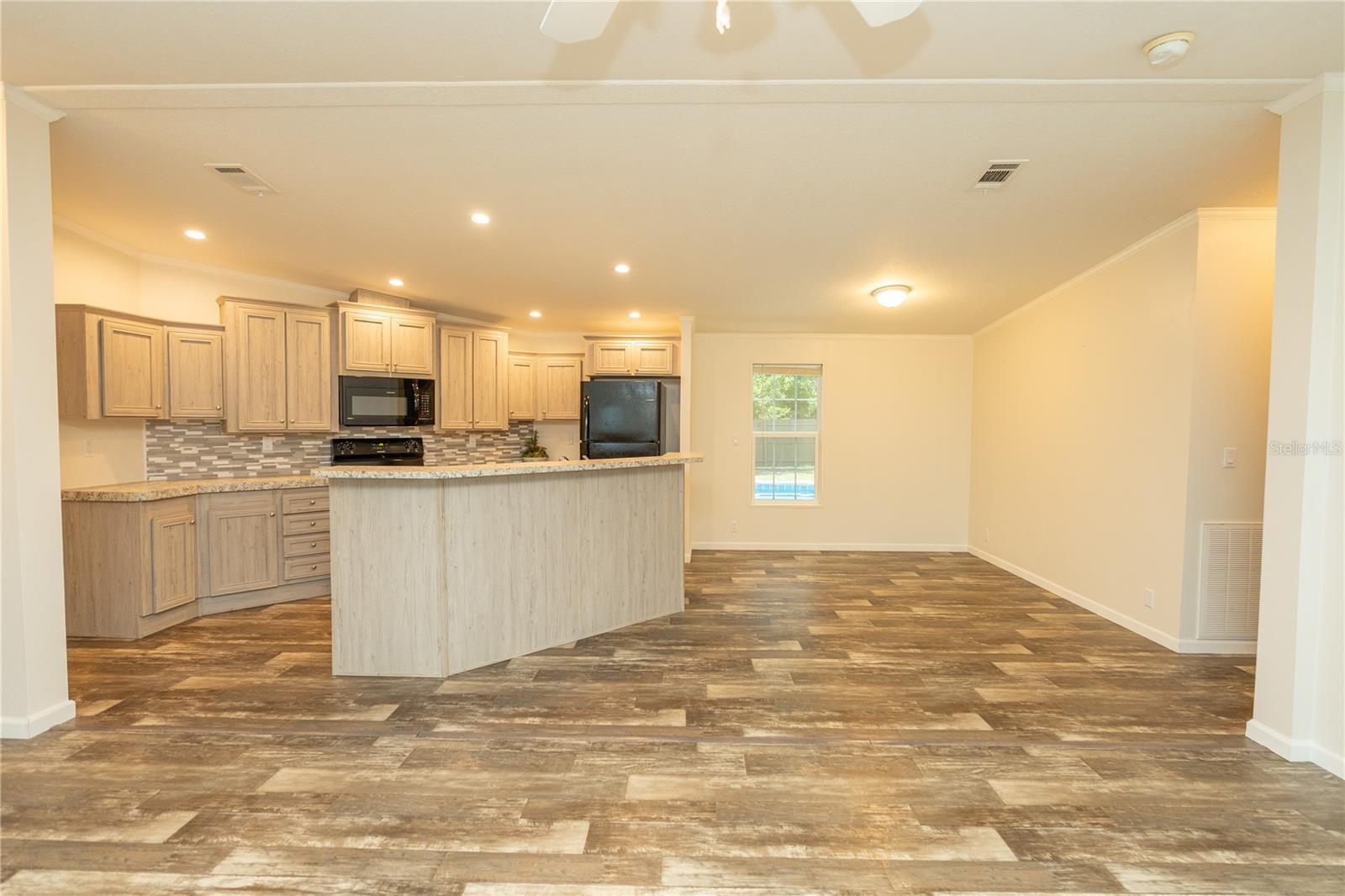 LADY LAKE SKYLINE HILLS - Residential