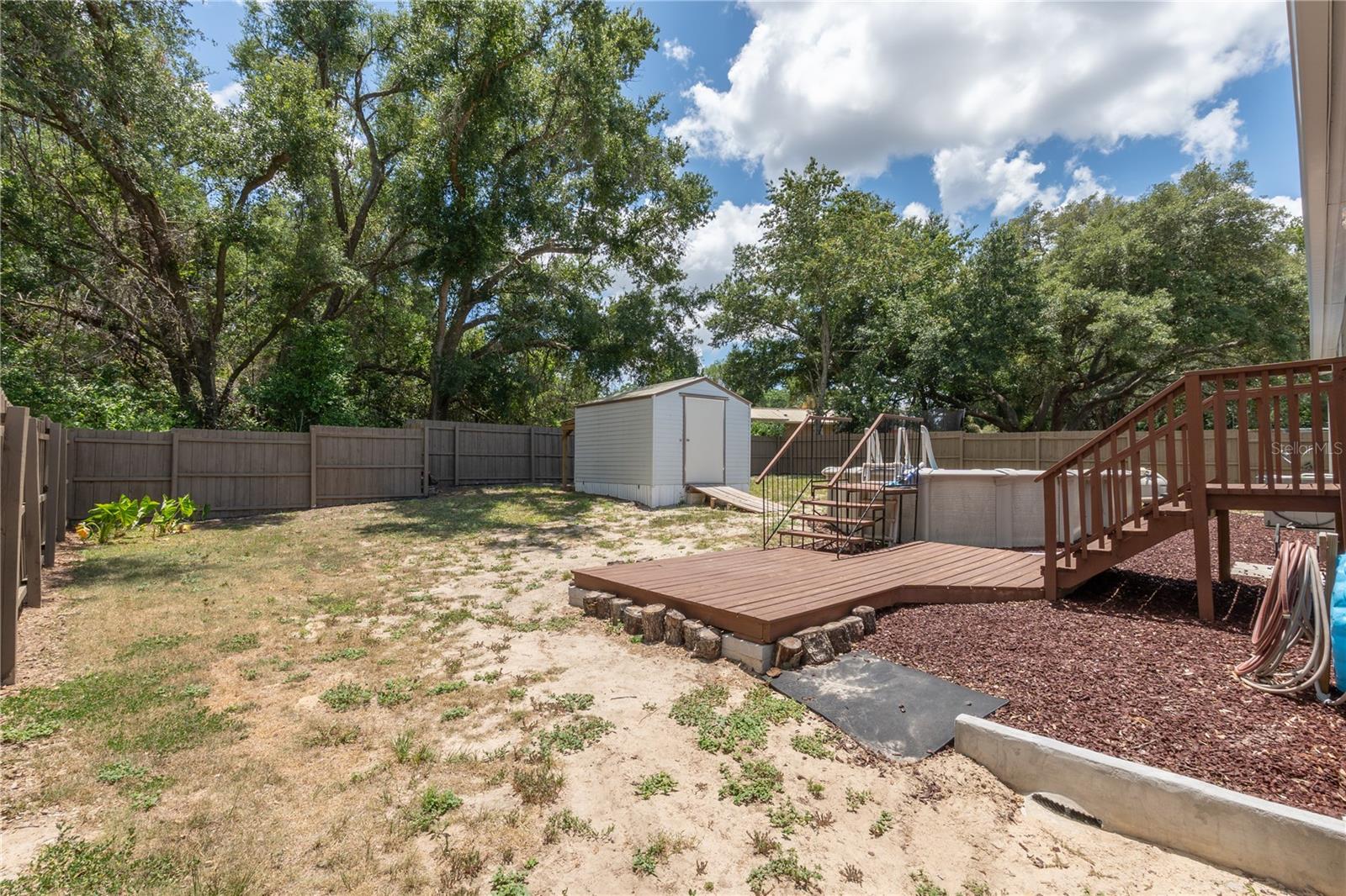 LADY LAKE SKYLINE HILLS - Residential