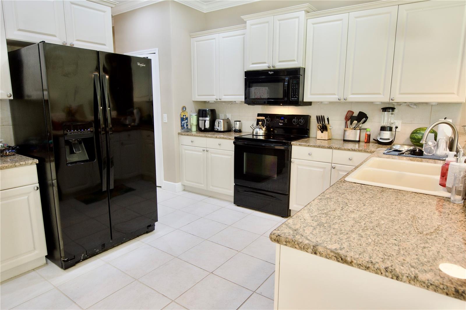 PARK TRACE ESTATES - Residential