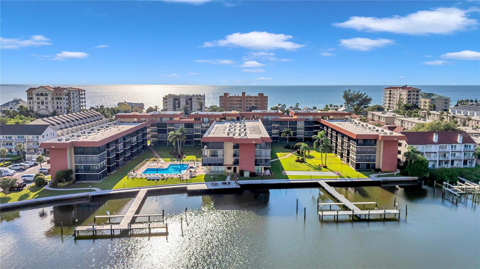BAY MARINER THE CONDO - Residential