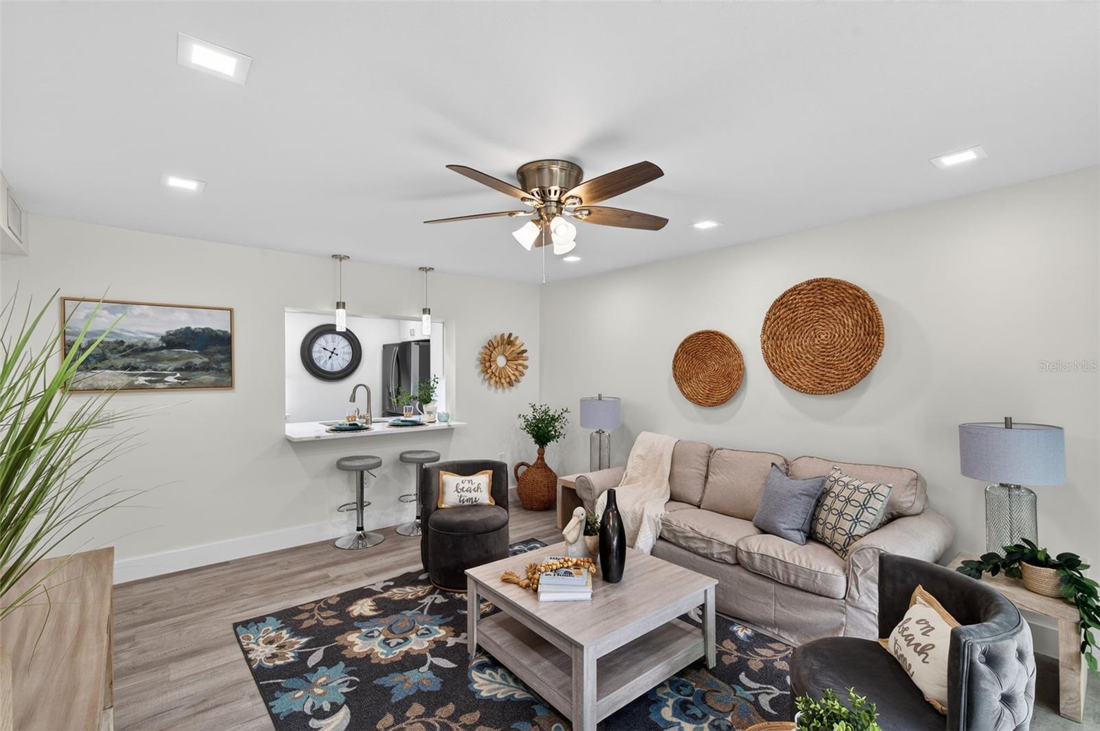 BAY MARINER THE CONDO - Residential