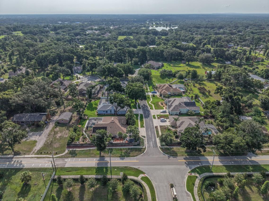 STONE HOLLOW - Residential