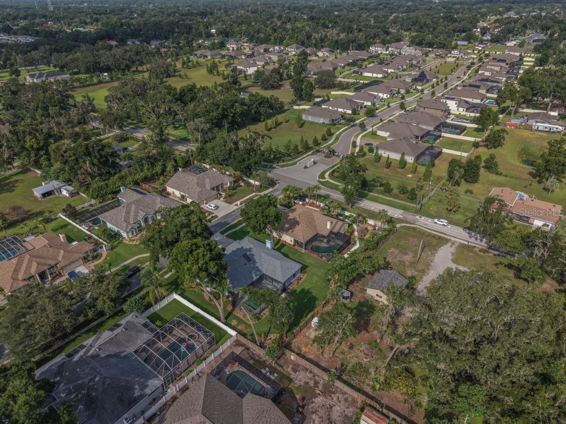 STONE HOLLOW - Residential