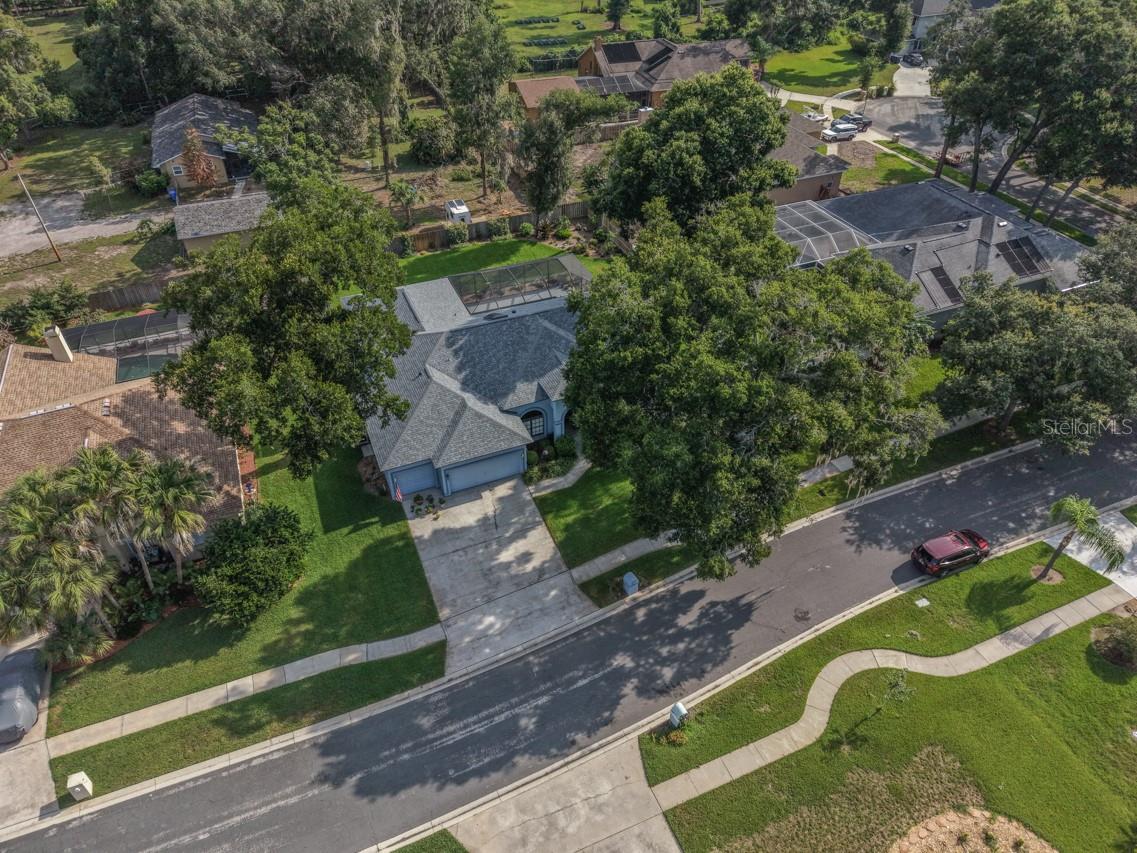 STONE HOLLOW - Residential
