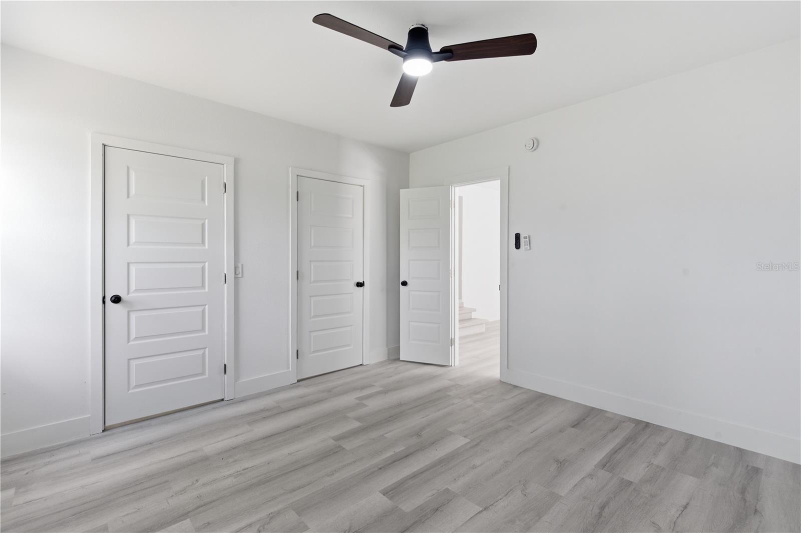 LEISURE HILLS - Residential